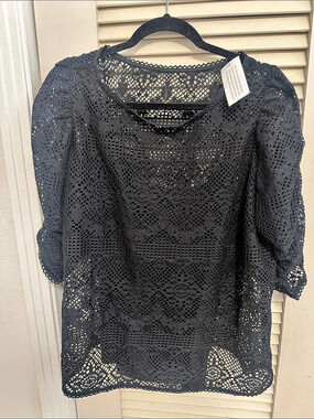 Me by Jennie Garth  Charlotte Lace Blouse with Built in CamiBlack Large